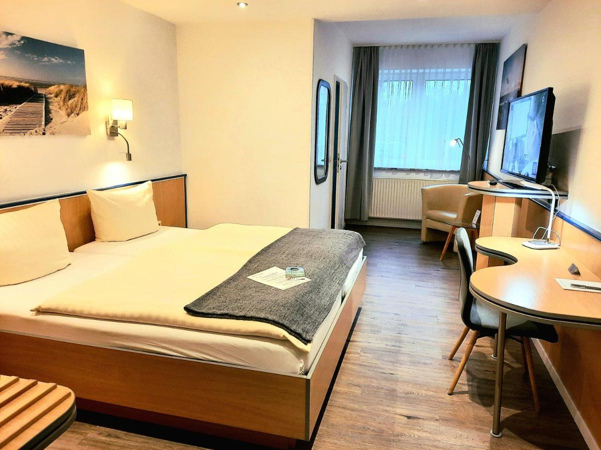 Hotel Pellmuehle Йевер Екстериор снимка